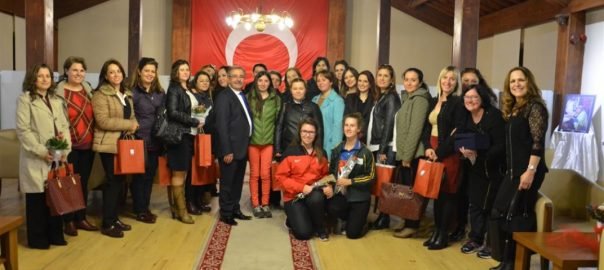 AKM’DE EMEKÇİ KADINLAR FOTOĞRAF SERGİSİ AÇILDI