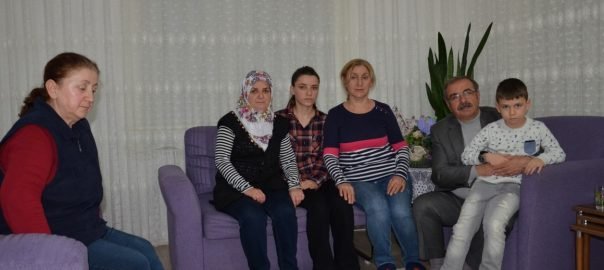 BAŞKANIMIZ ÖZACAR ÖLEN BALIKÇININ AİLESİ İLE KAZAZEDELERİ ZİYARET ETTİ