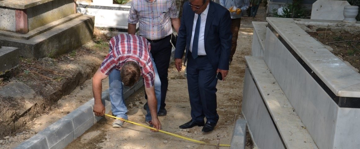 YENİ MEZARLIK ALANINDA  YÜRÜYÜŞ YOLLARI TAMAMLANDI