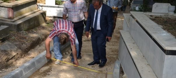 YENİ MEZARLIK ALANINDA  YÜRÜYÜŞ YOLLARI TAMAMLANDI